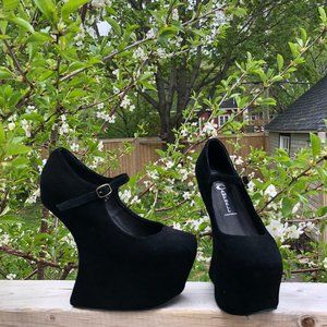JEFFREY CAMPBELL Nightwalker Heels 6 Black Suede